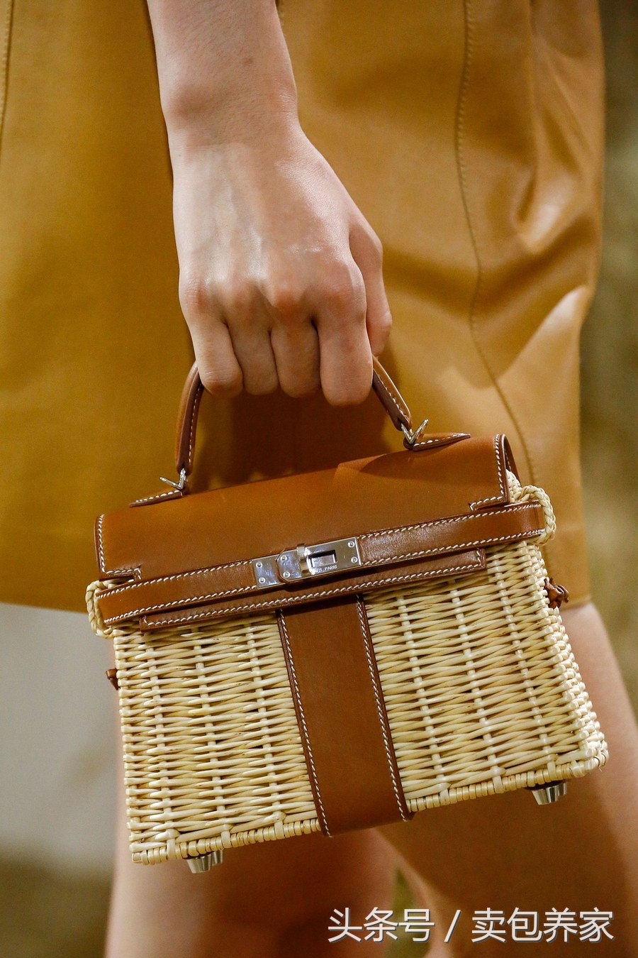 lv价格低的单品,lv价格离谱