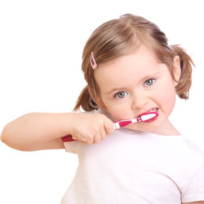 2岁宝宝牙齿怎么刷视频,2岁的宝宝牙齿怎么清洁