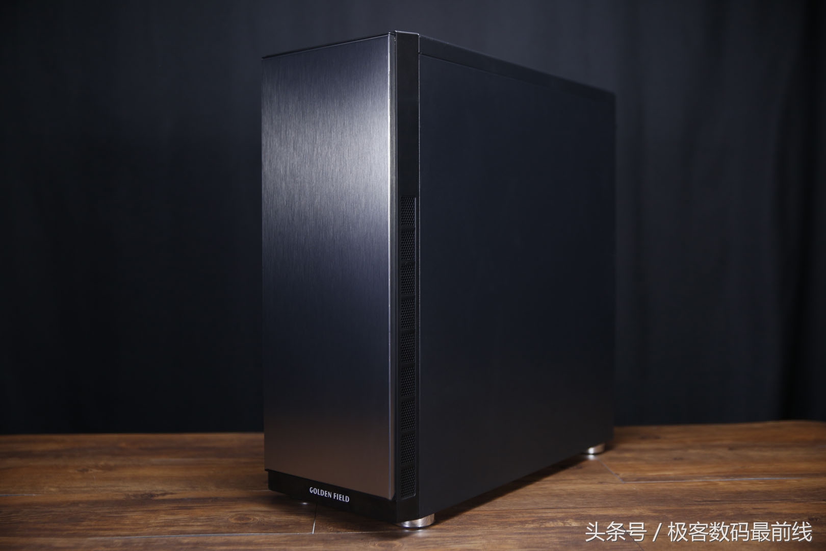 金河田twenty-one机箱,金河田峥嵘mut1缺点