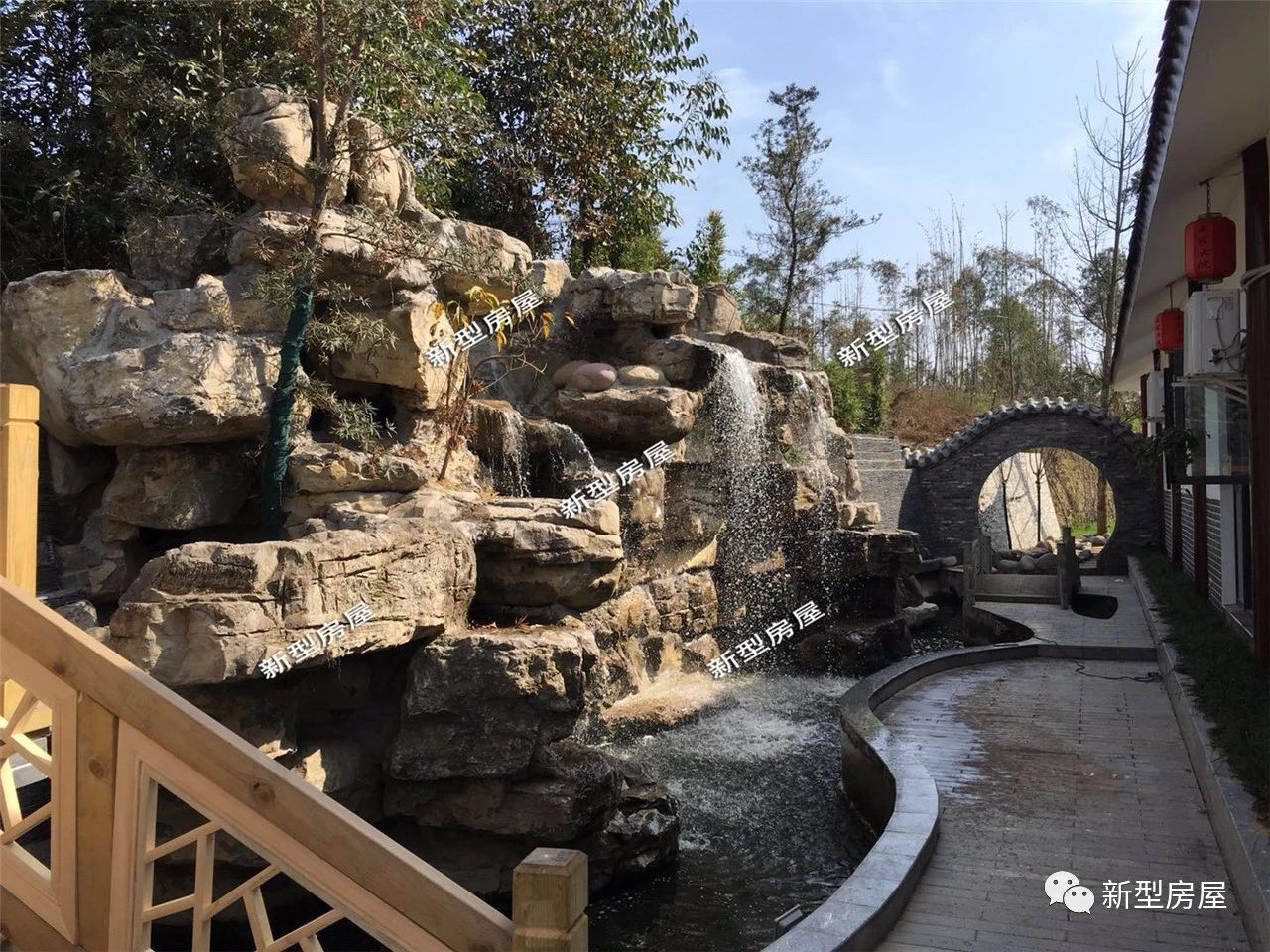 没有过滤器鱼池水发绿怎么解决,农村鱼池怎么保持水清澈