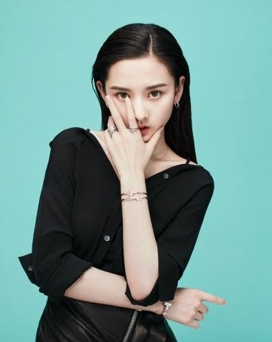 周洁琼孟美岐少女时代,孟美岐和周洁琼谁的业务能力更好