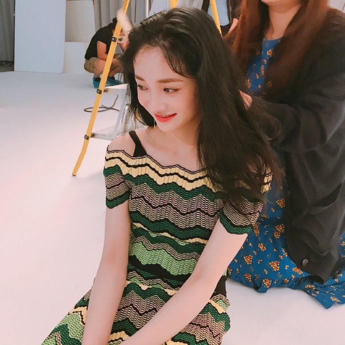 周洁琼孟美岐少女时代,孟美岐和周洁琼谁的业务能力更好