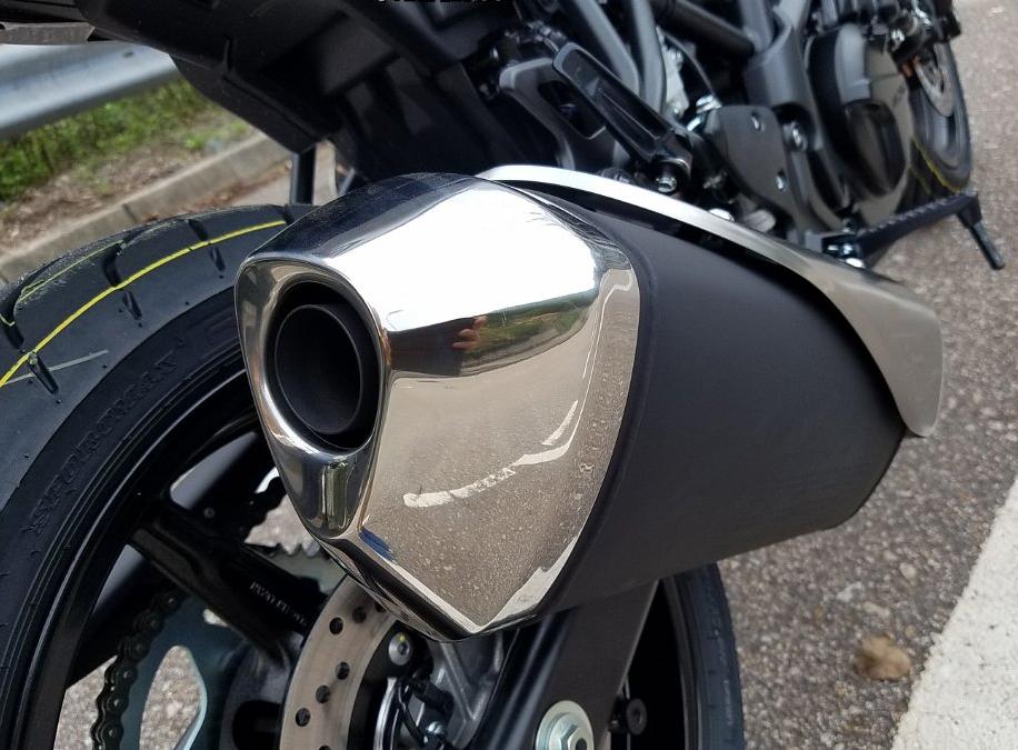 铃木2018款SV650X试驾复古V缸街跑