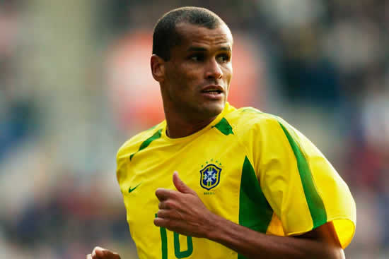 足坛中场大师伊涅斯塔精彩集锦,世界级足球中场哈维伊涅斯塔