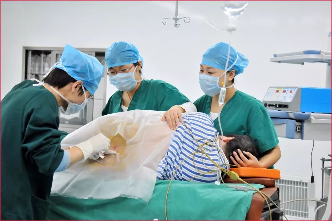 我院心内科、麻醉科双双晋级为扬州市重点专科！已有9个科室榜上有名！