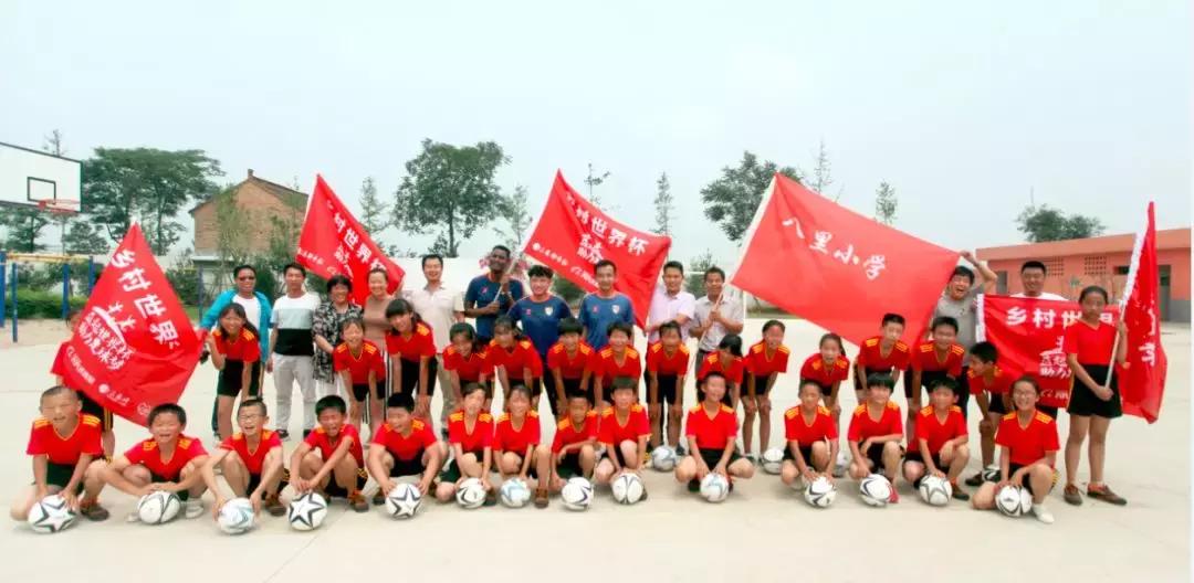 和梅西踢世界杯的球员,与梅西踢球