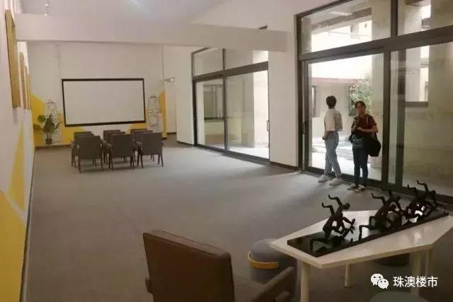 滨海城区中心别墅,闹市区滨海别墅