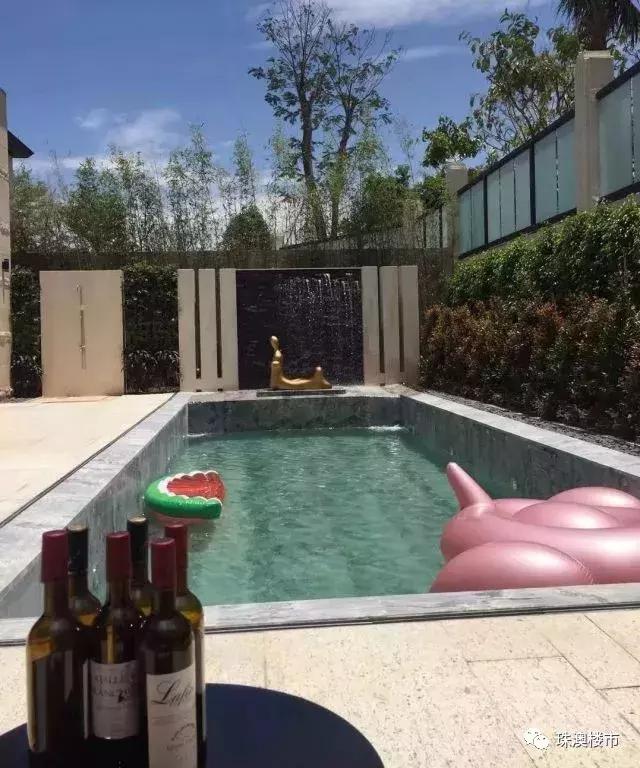 滨海城区中心别墅,闹市区滨海别墅