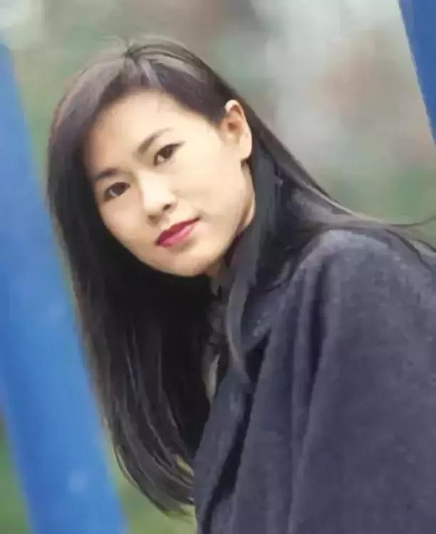 黄伟文和林夕一起写歌,林夕与黄伟文谁水平更高