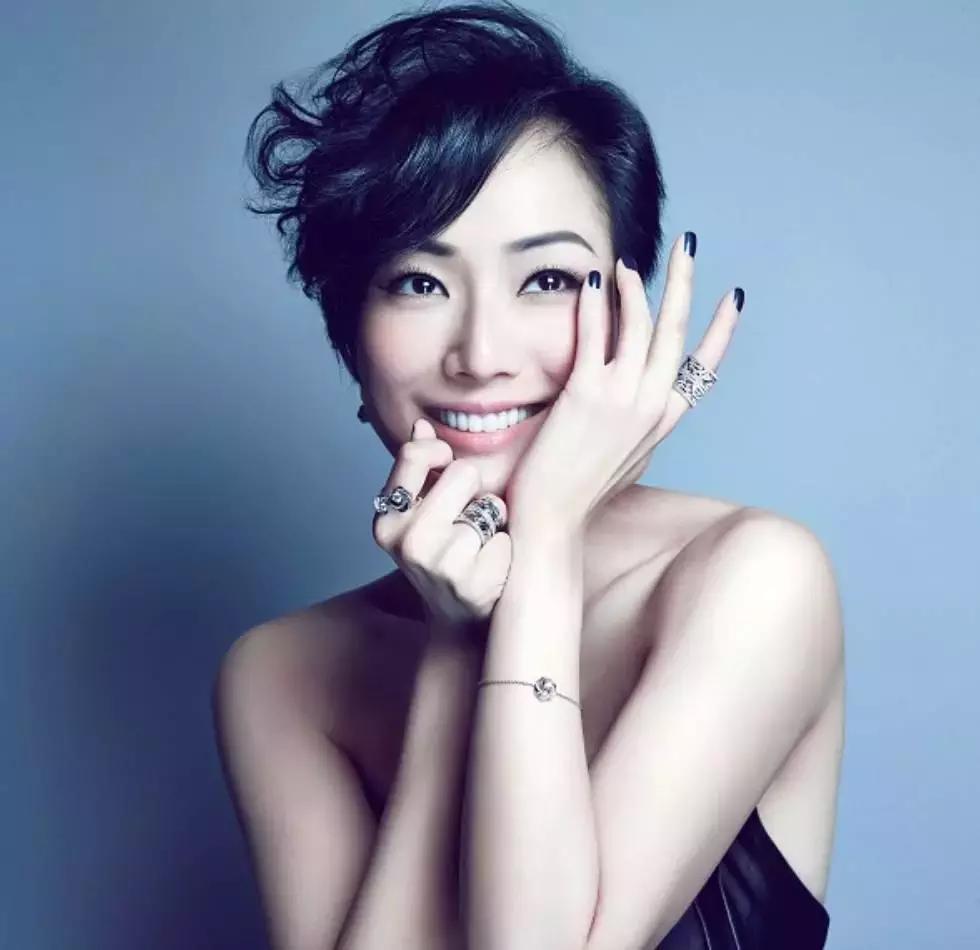 黄伟文和林夕一起写歌,林夕与黄伟文谁水平更高