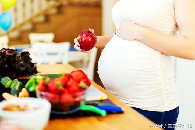 孕期吃生冷食物对胎儿有什么影响,怀孕7周吃什么食物对胎儿发育好