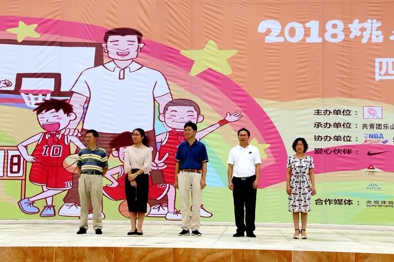 足球没有篮球精彩,足球没有篮球激烈