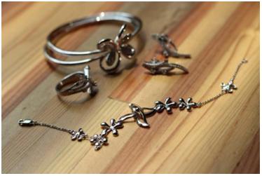 戴铂金珠宝的明星,明星铂金项链佩戴效果