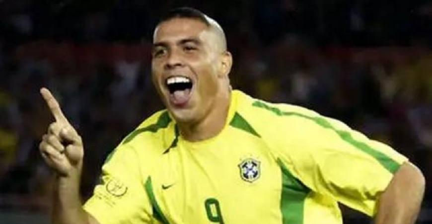 巴西传奇十大巨星,巴西足球史上十大巨星