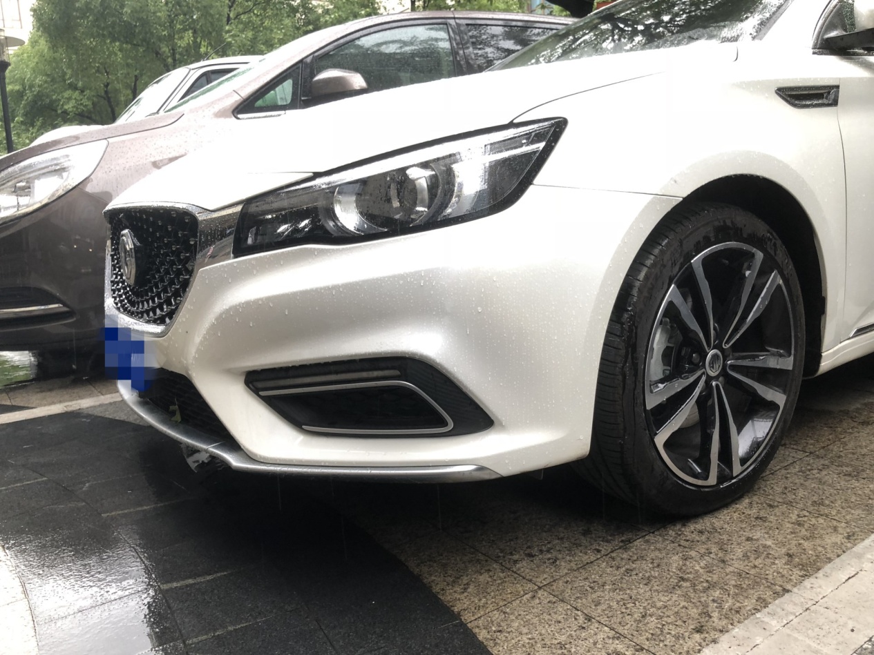 名爵3新款和老款,3万多新款名爵3