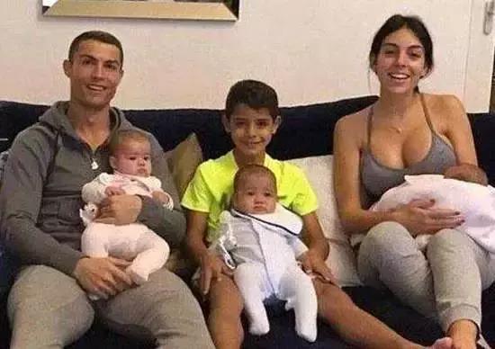 这部同志片,拍出了足球场上的最大秘密