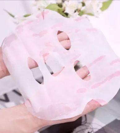 面膜买了一堆不知道能不能坚持用,买了这么多面膜什么时候用得完呀