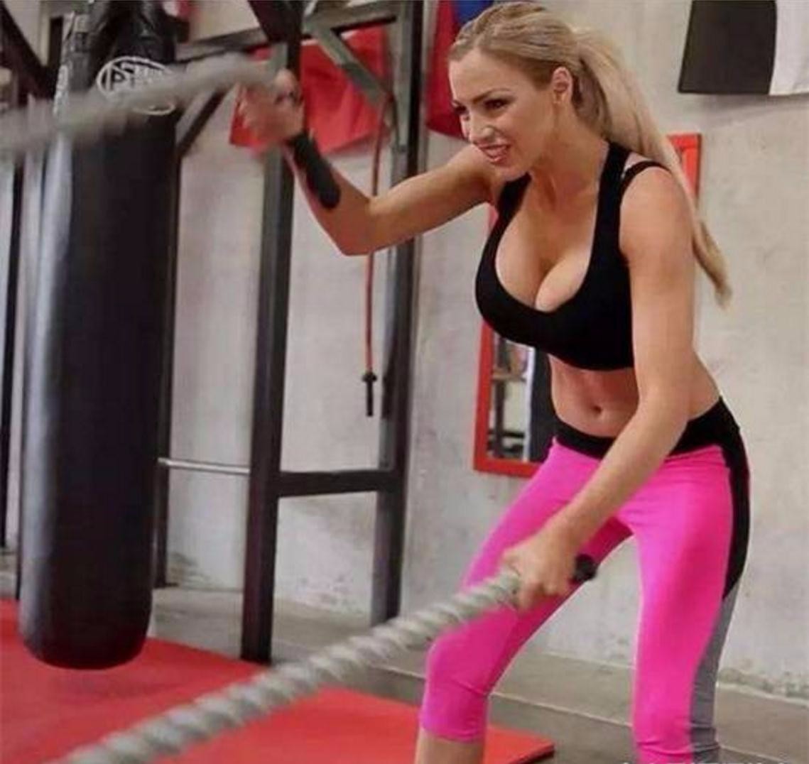 世界杯最美女裁判,世界杯最帅女裁判