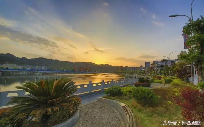 对不起我要离开了,对不起我要离开你了