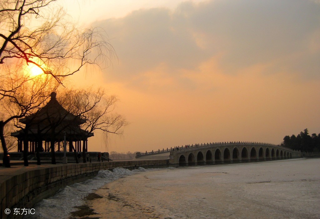 古诗词24首必背句子,12句经典古诗词推荐