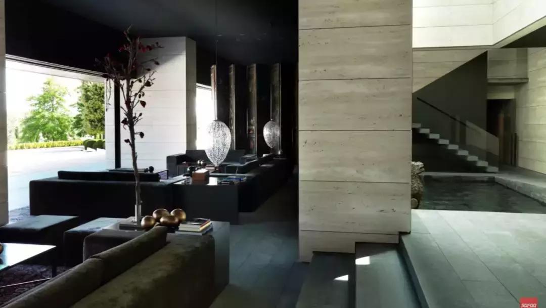 梅西c罗姆巴佩内马尔身价图,c罗内马尔梅西姆巴佩的豪宅