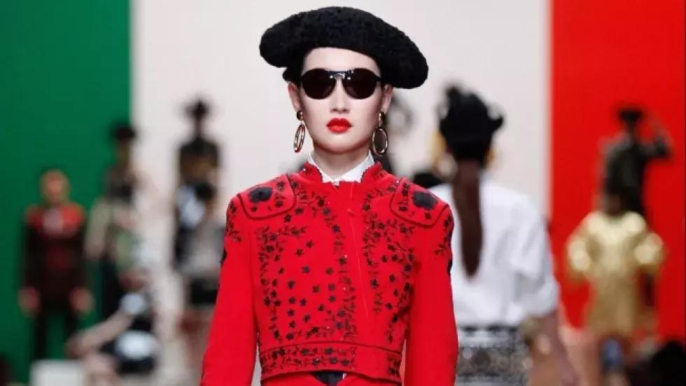 奢侈品和淘宝货,奢侈品淘宝怎么买的到真货