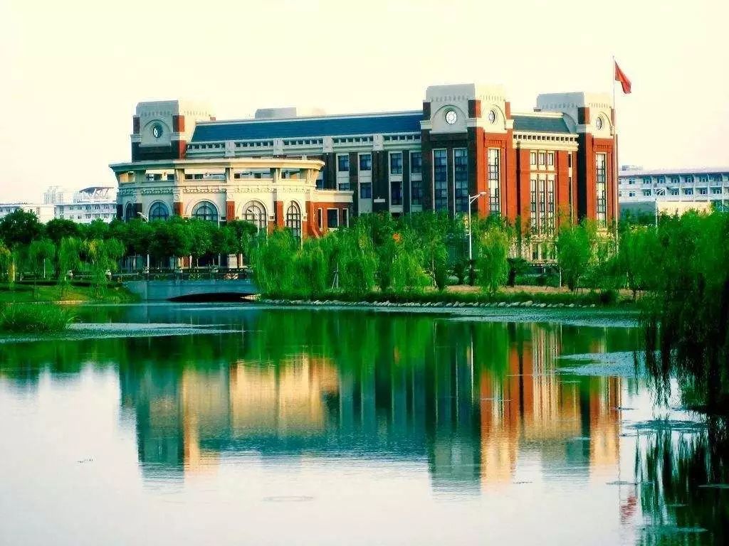 芦苇微微和一笑奈何第一次见面,芦苇微微和一笑奈何在哪里看