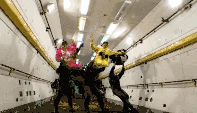 坐电梯为什么有种晕眩的感觉,坐电梯感觉头晕怎么回事啊