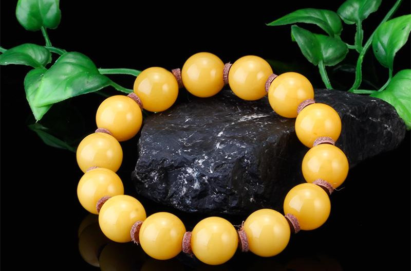 碧玺蜜蜡石榴石哪个更好,碧玺石榴石琥珀蜜蜡区别