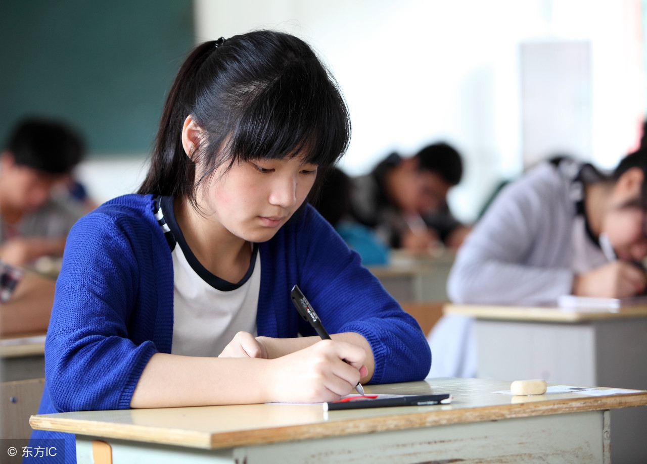 怎么提高英语听力的最好方法,如何正确提高英语听力理解