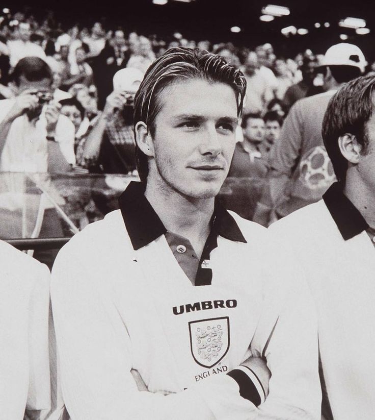 足球比赛c罗梅西卡卡,足坛前三人梅西c罗内马尔