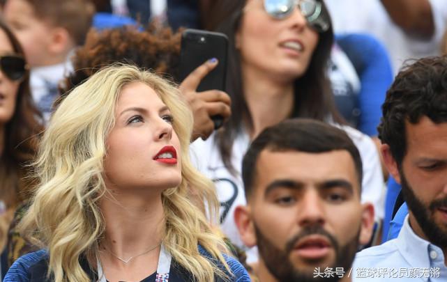 烈焰红唇世界杯女球迷,惊艳世界杯女球迷