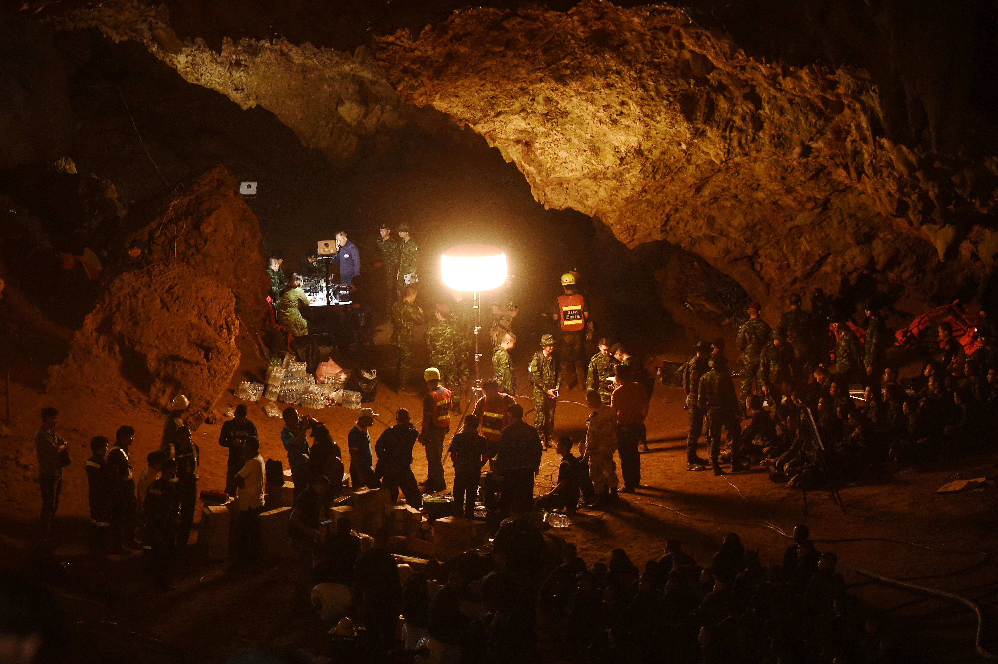 营救泰国足球少年,泰国救援13名足球队员纪录片