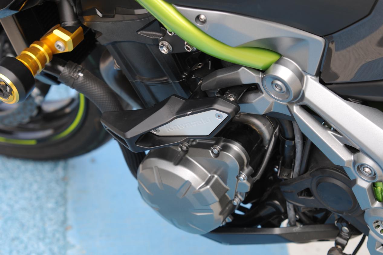 川崎z900有弯道abs吗,川崎z900拉爆