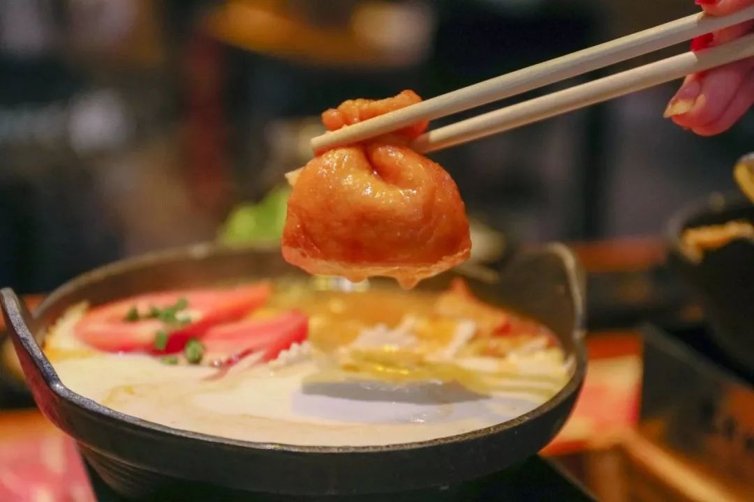 55万㎡灯光秀！全城一起蹦到2019！太嗨了！