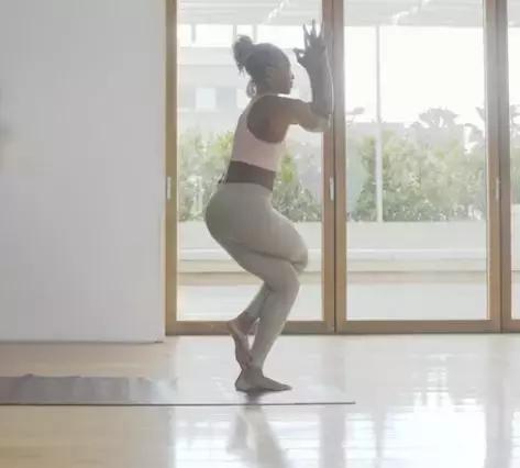 瘦腿拉筋板初级怎么练,正确拉筋方法一周瘦15斤