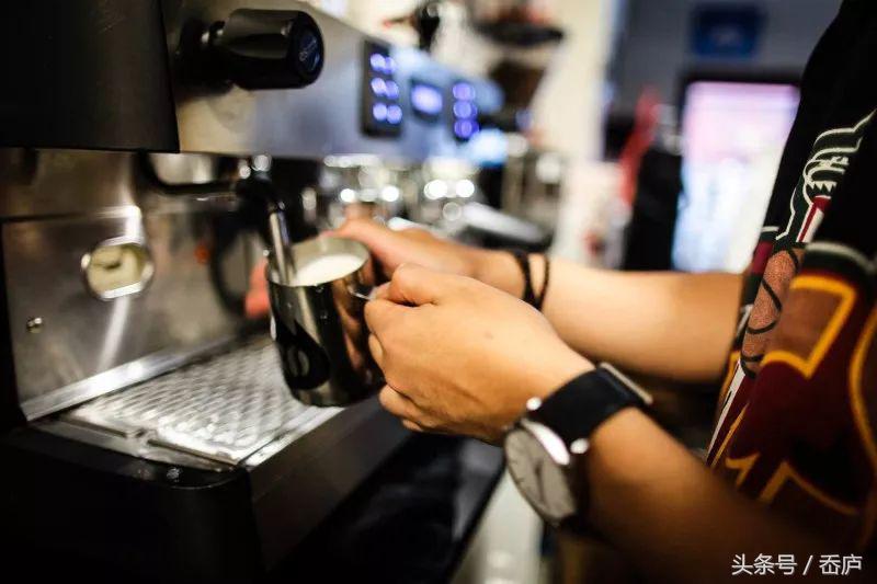 nike巅峰时期设计的球鞋,nike为中国设计球鞋