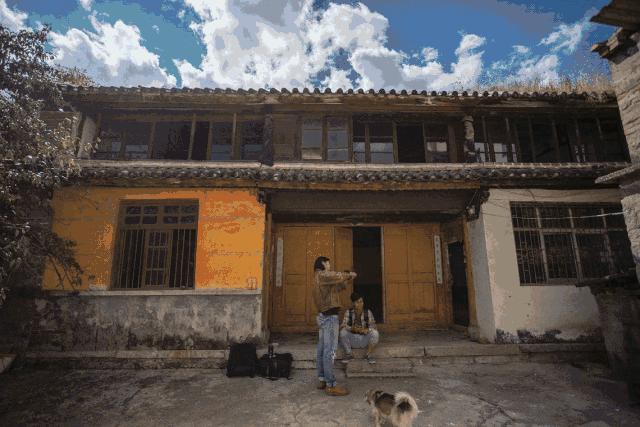 卖掉大城市一套的房子回小城市,卖掉一线城市房子去大理开民宿