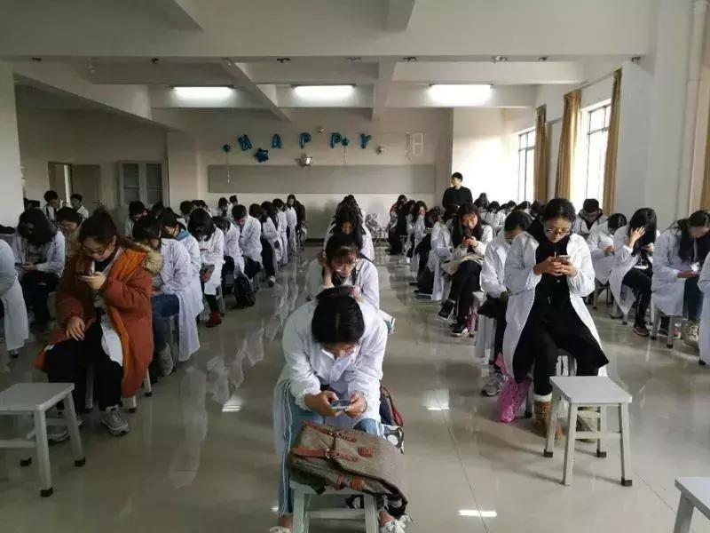 昆明医科大学严志文：形成性考核避免了学生期末孤注一掷的考试