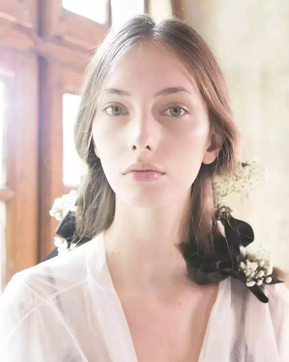 早知道女生版,减龄显脸小的时髦发型甜美感十足