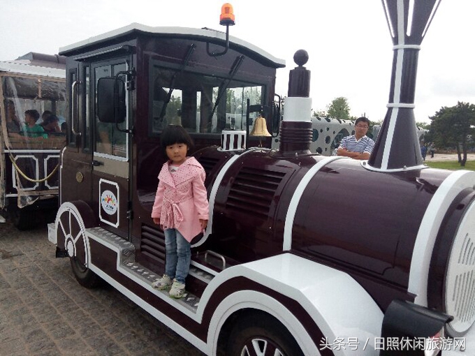 日照房价,日照金山