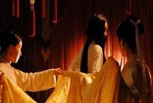 皇帝临幸妃子竟然还会用上上刑具