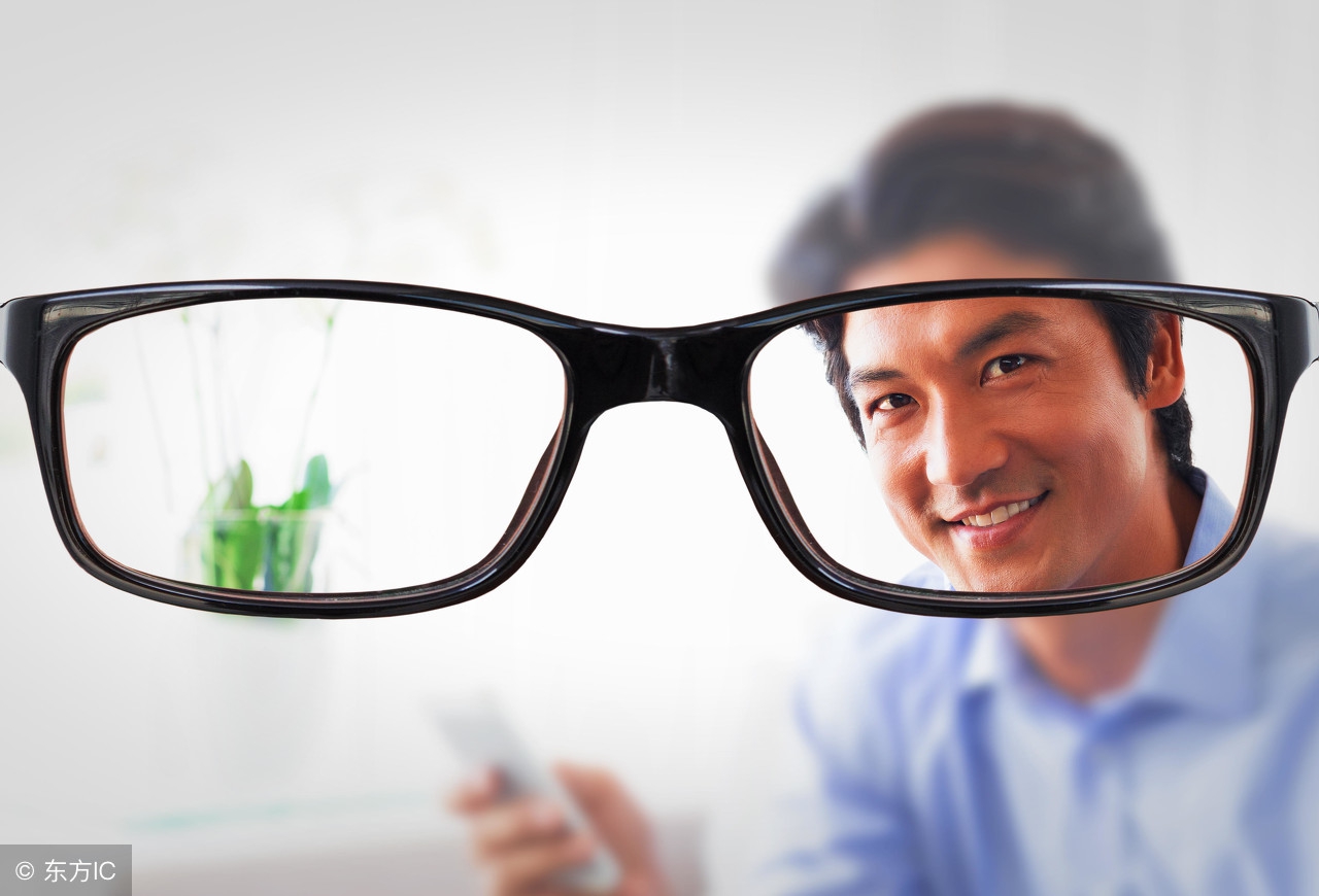 眼镜片刮花处理,眼镜片刮花了影响度数吗