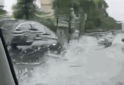 这两天暴雨还能路过石家庄吗,昨天的暴雨完整版