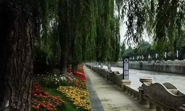 离温江大学城最近的地铁站,地铁温江通犀浦