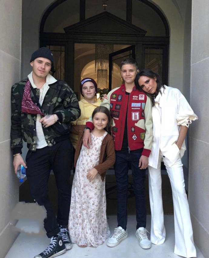 贝克汉姆为维多利亚庆生,贝克汉姆团宠小七生日