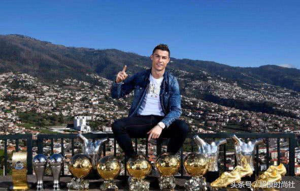 苏巴西奇门将退役感人瞬间,足坛奇迹现场