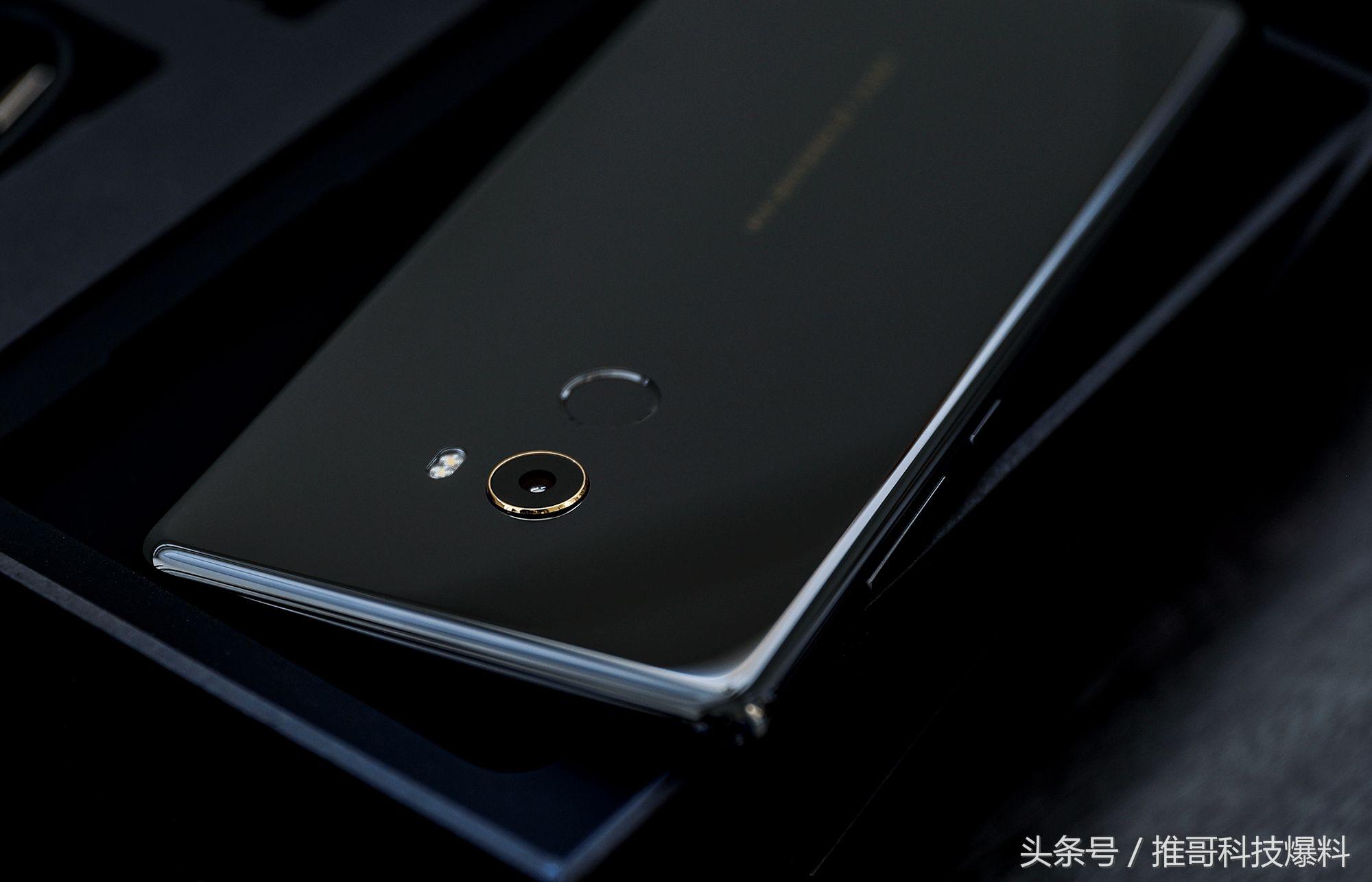 三星s8值不值得升级安卓9,三星s8满满廉价感