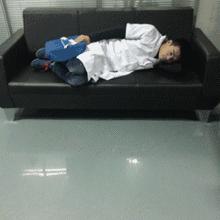 两招搞定膝盖,简单的四个动作治膝盖疼