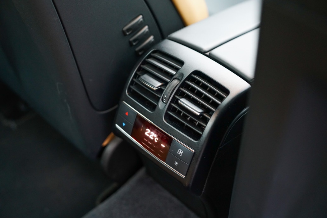 c63amg真的很难驾驭吗,全新一代AMGC63